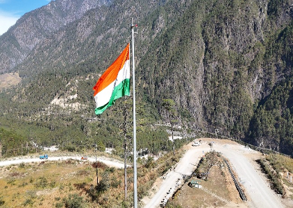 Bara Kundun viewpoint with Indian flag