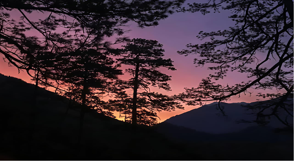 Sunset sky view near Dong