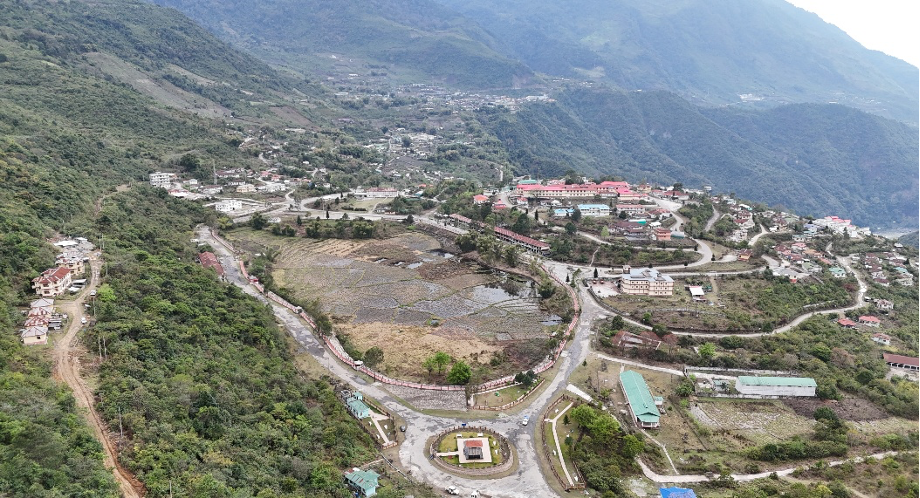 Aerial view of Hawai town