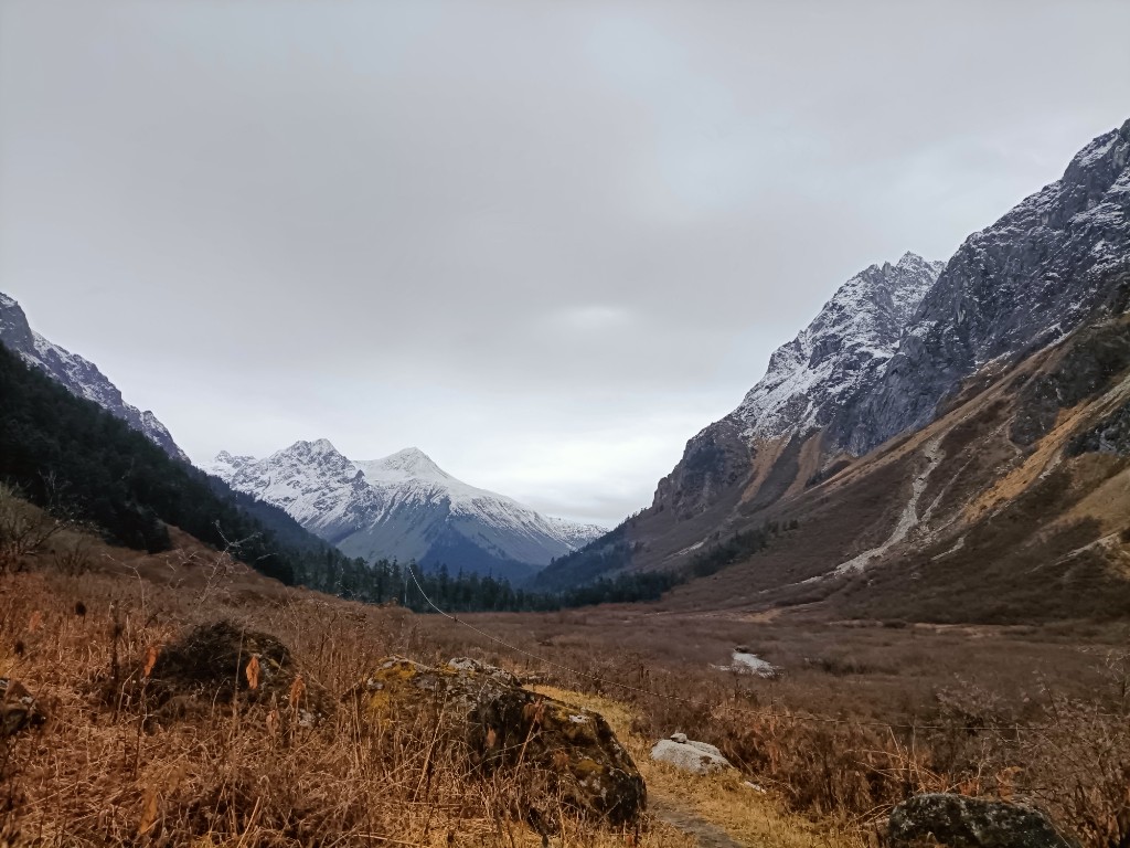 Mountain valley landscape in Anjaw trekking route