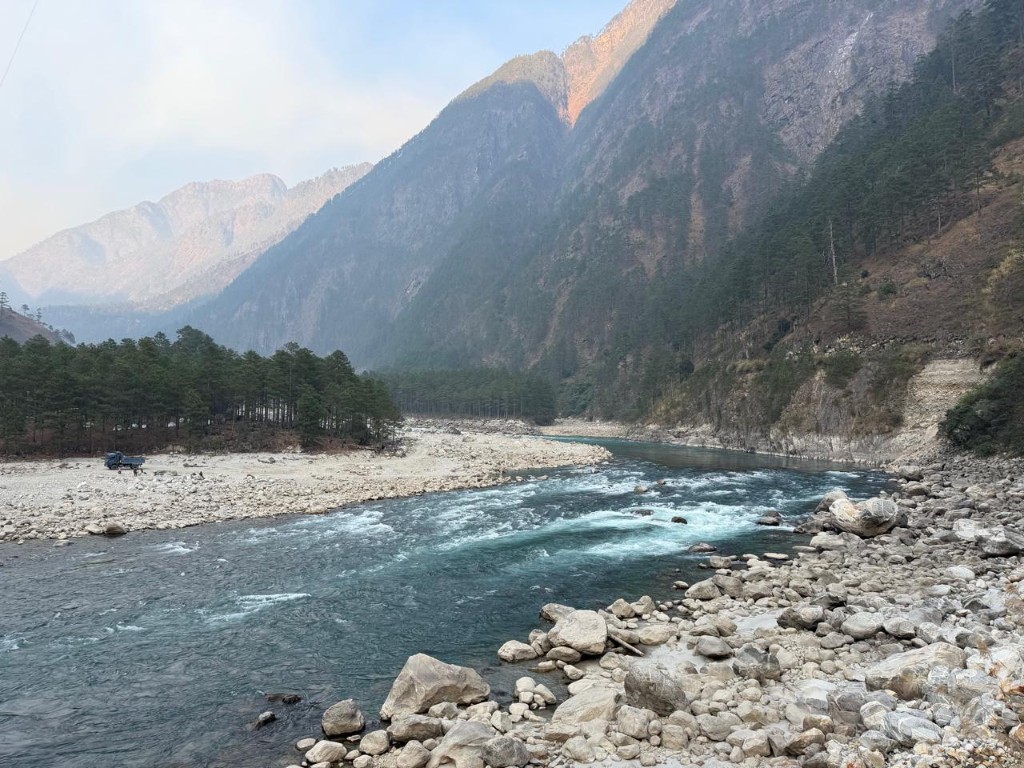 River landscape near Walong